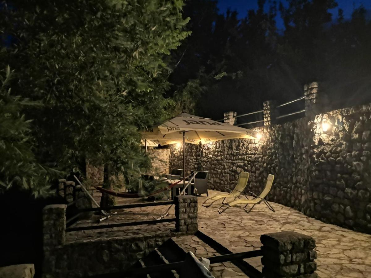 Mila Holiday Home Lohovo 外观 照片