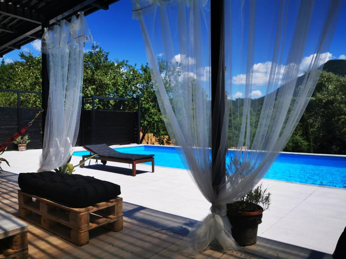 Mila Holiday Home Lohovo 外观 照片